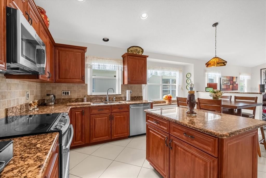 Dining room, Interior, Kitchen, Pendant Lights, Recessed Lighting