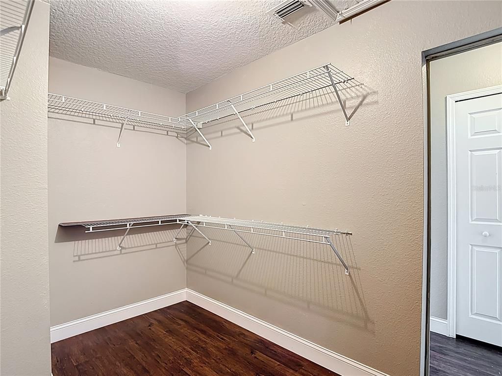 Interior, Walk-in Closets, Wood Texture Flooring