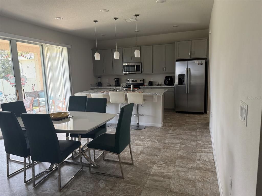 Dining room, Interior, Kitchen, Pendant Lights, Recessed Lighting, Stainless Steel Appliances