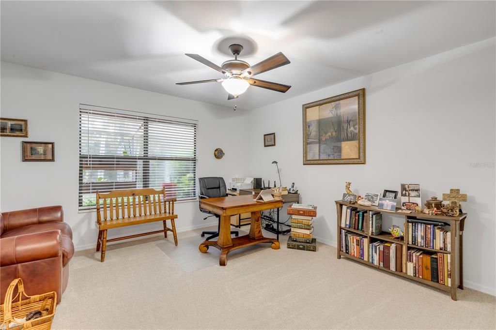 Home Office, Interior