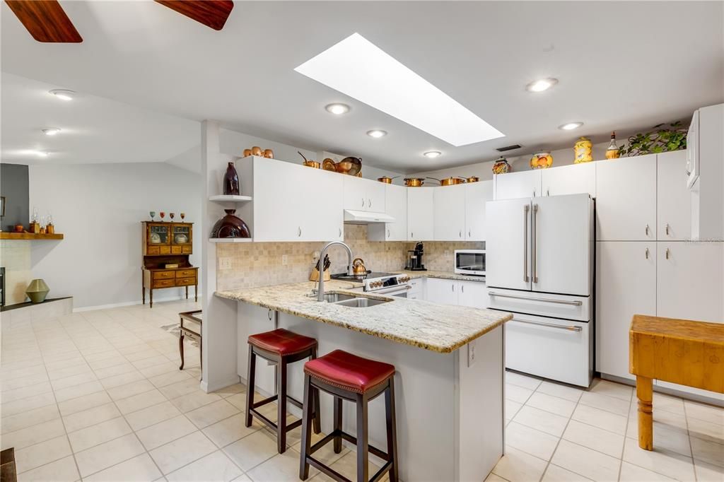 Interior, Kitchen, Recessed Lighting