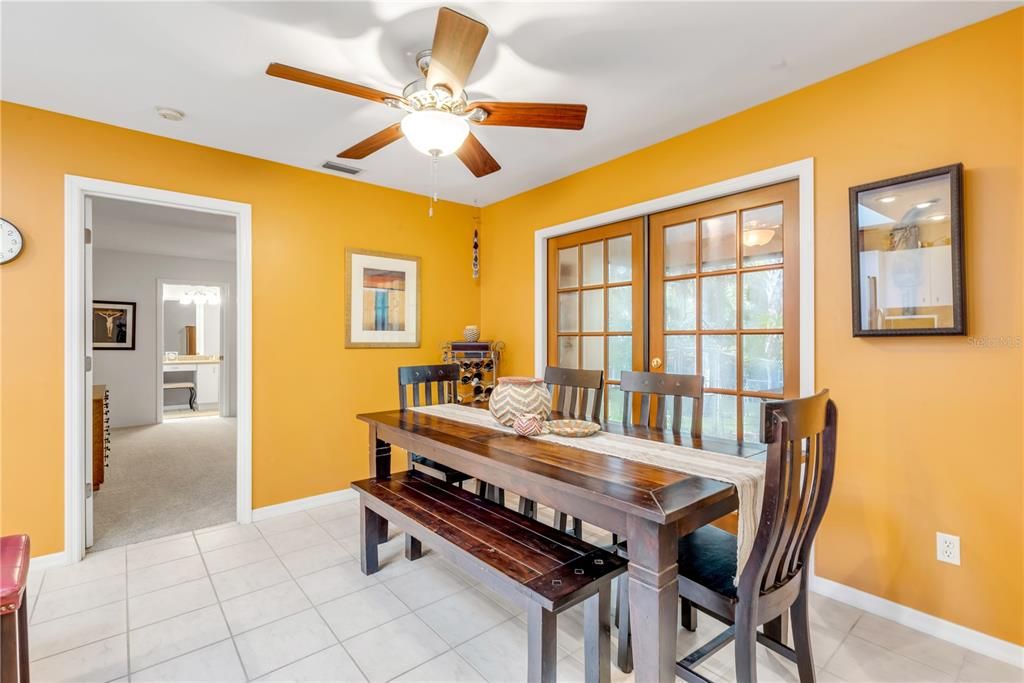 Dining room, Interior