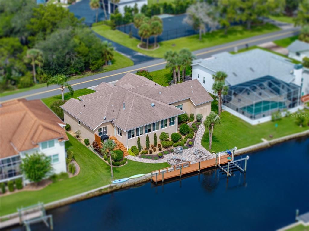 Exterior, Drone