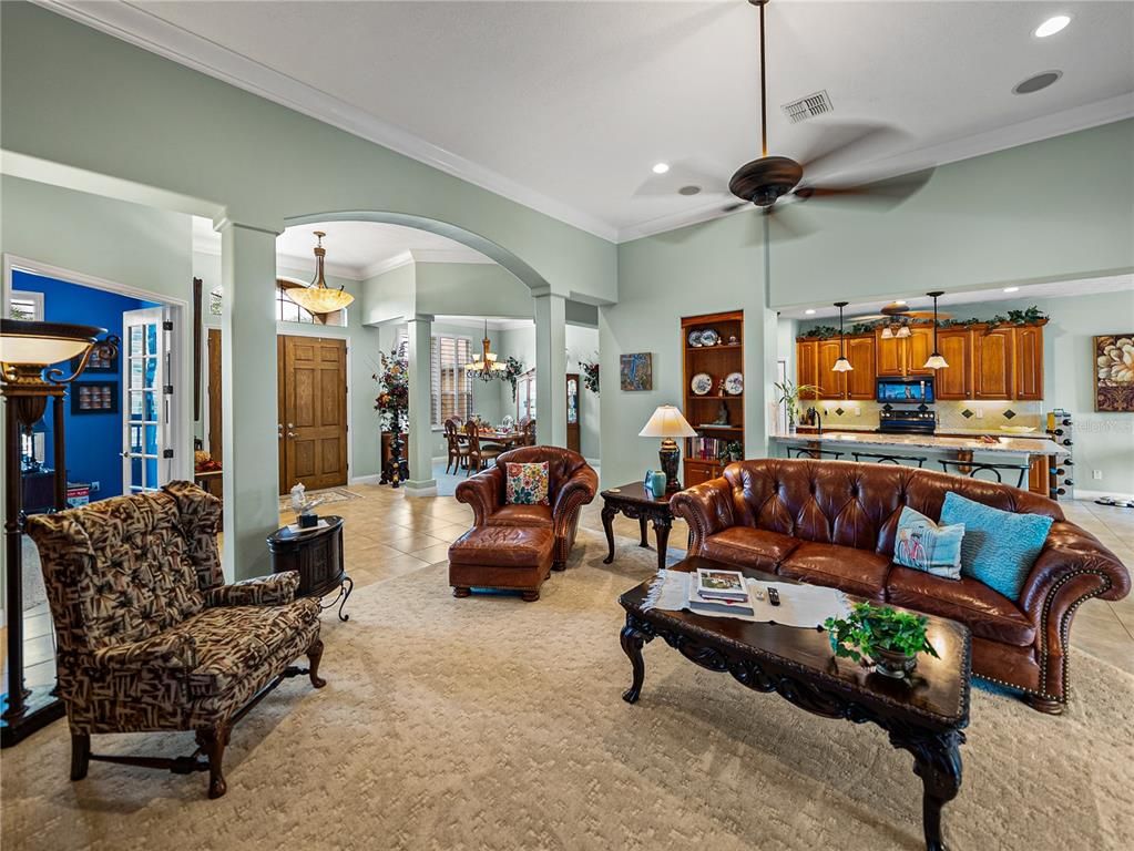 Chandelier, Dining room, Interior, Kitchen, Living room, Pendant Lights, Recessed Lighting