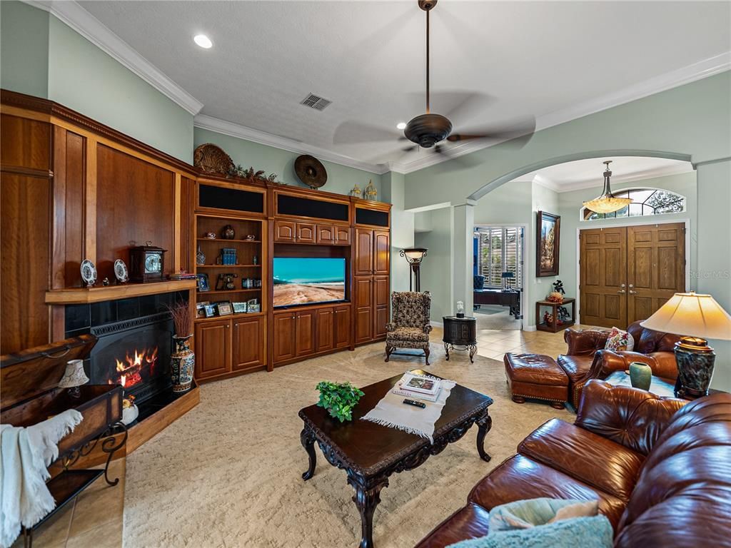 Fireplace, Interior, Living room, Pendant Lights, Recessed Lighting