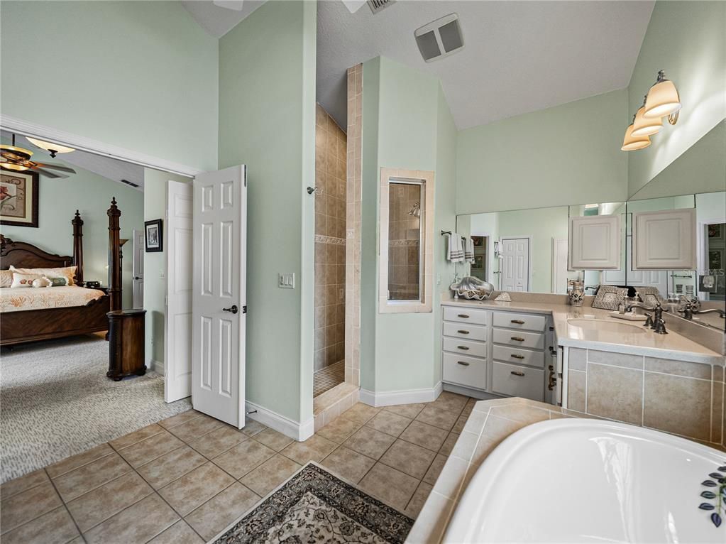 Bathroom, Bedroom, Dual Sink Vanities, Interior
