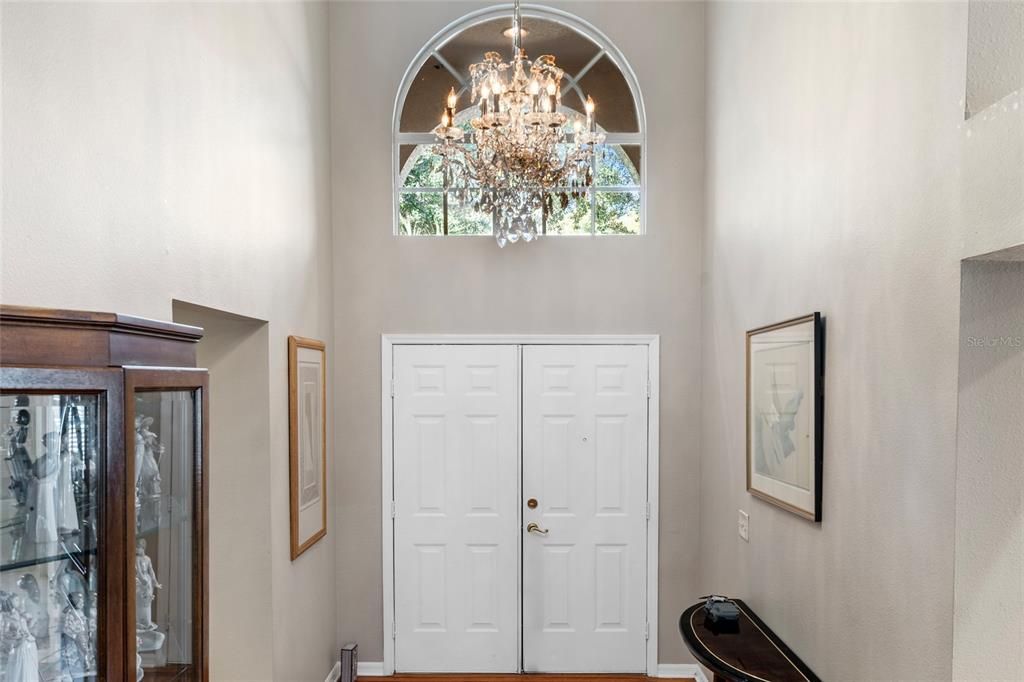 Chandelier, Interior, Wood Texture Flooring