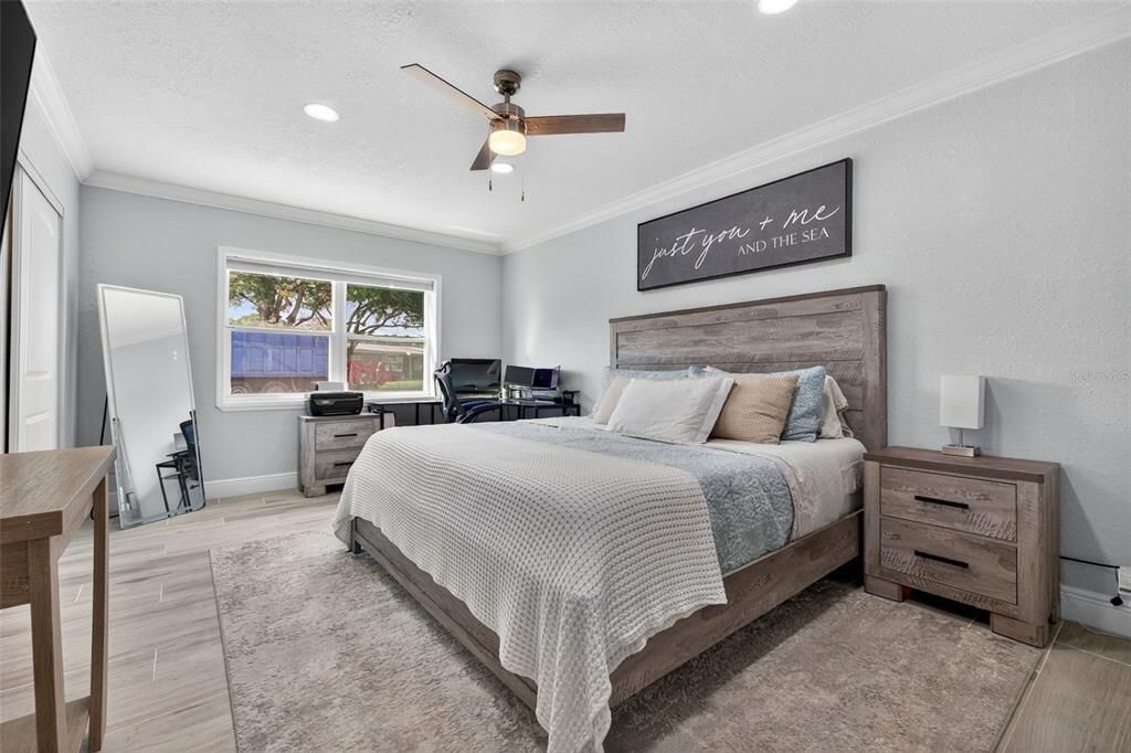 Bedroom, Home Office, Interior, Recessed Lighting, Wood Texture Flooring