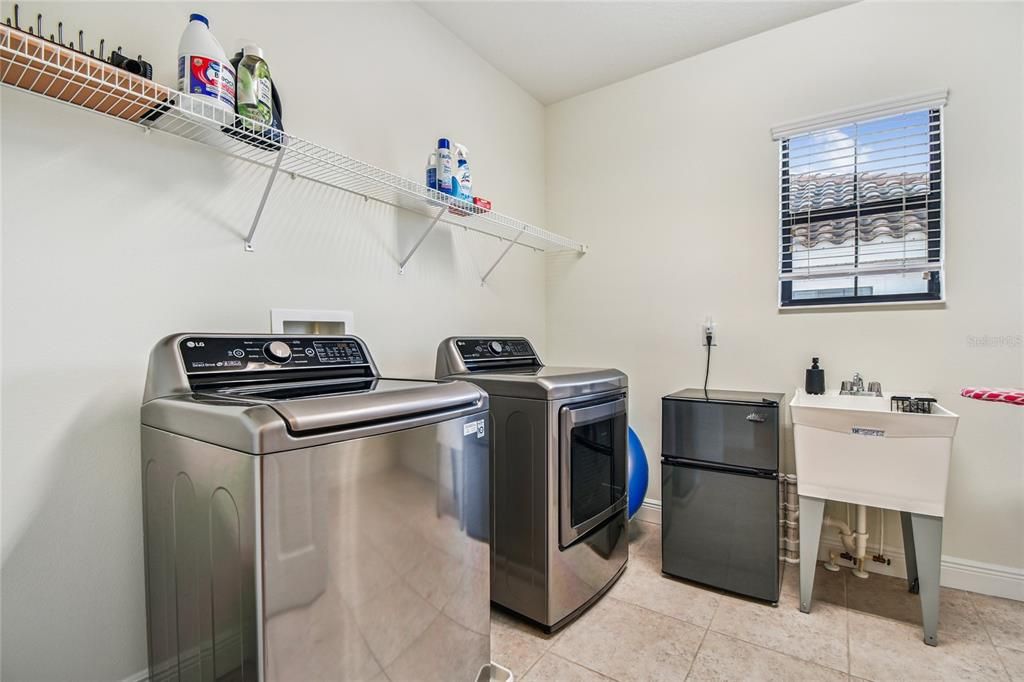 Interior, Washer