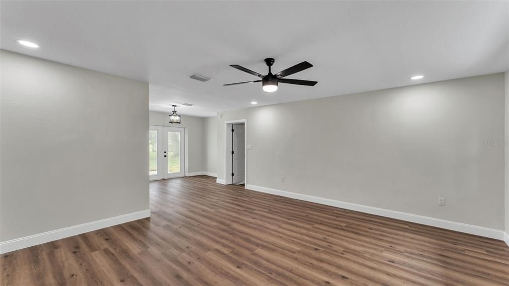 Empty room, Interior, Pendant Lights, Recessed Lighting, Wood Texture Flooring