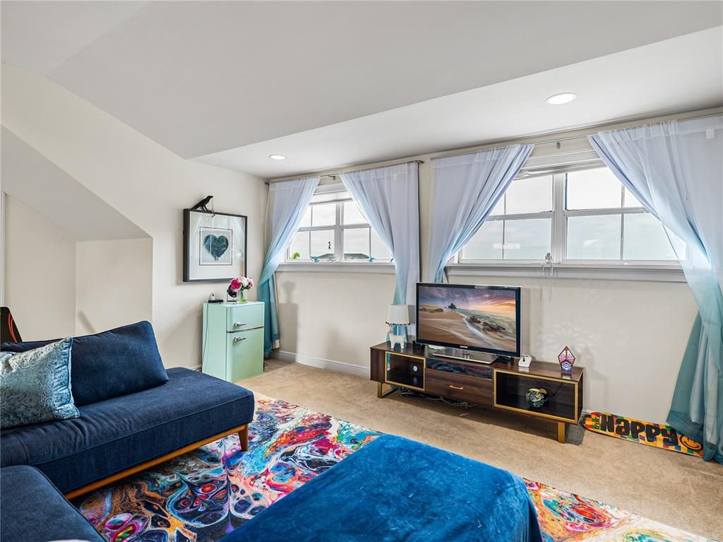 Interior, Living room, Recessed Lighting