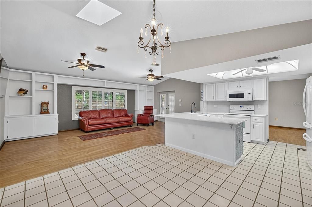 Chandelier, Interior, Kitchen, Wood Texture Flooring
