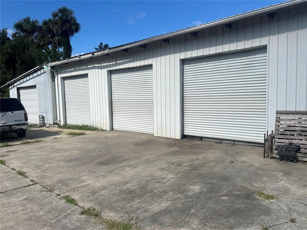 Detached Garage, Exterior