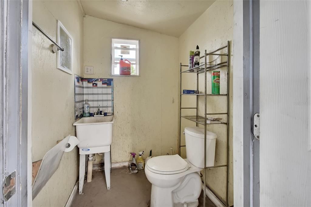Bathroom, Interior