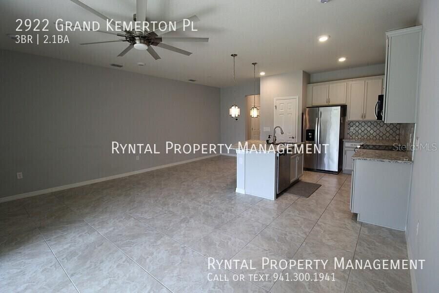 Empty room, Interior, Kitchen, Pendant Lights, Recessed Lighting, Stainless Steel Appliances