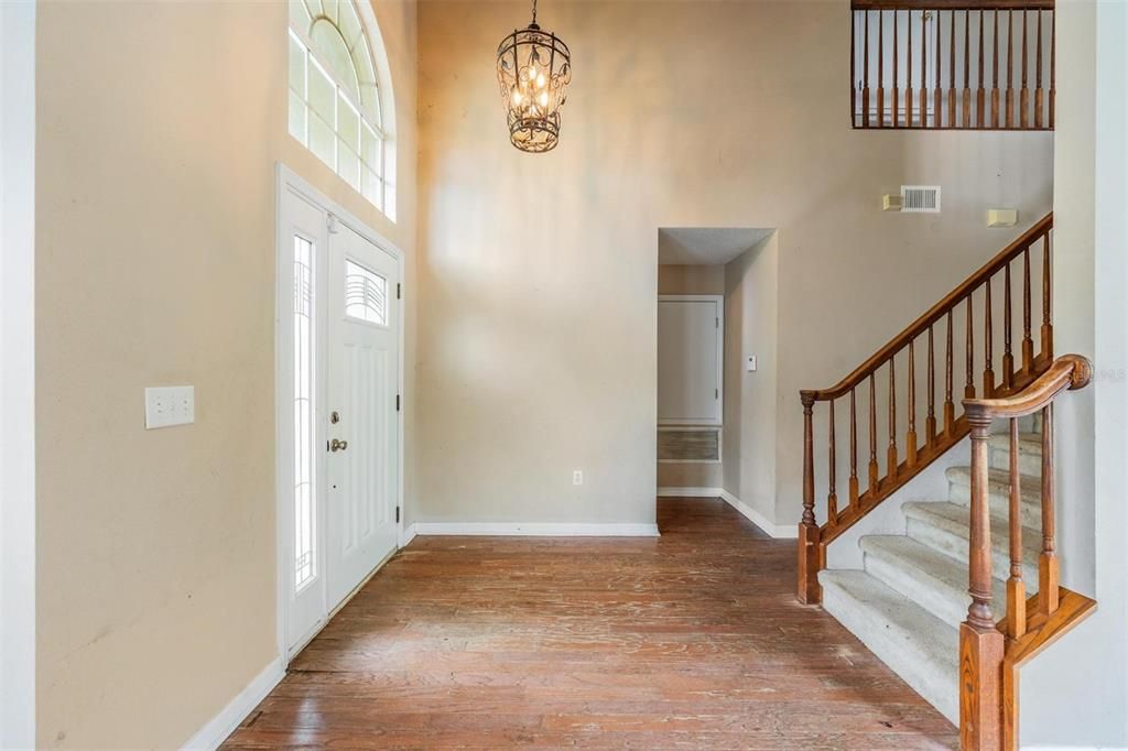 Chandelier, Interior, Wood Texture Flooring