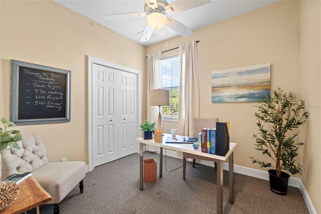 Home Office, Interior
