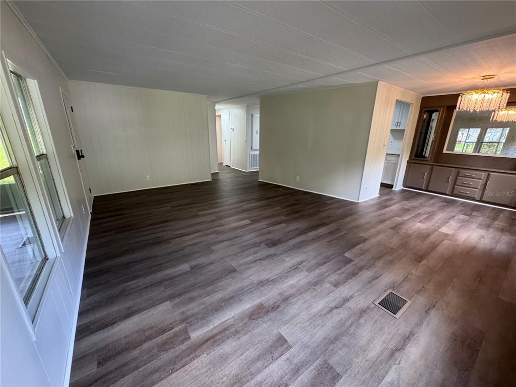 Chandelier, Empty room, Interior, Wood Texture Flooring