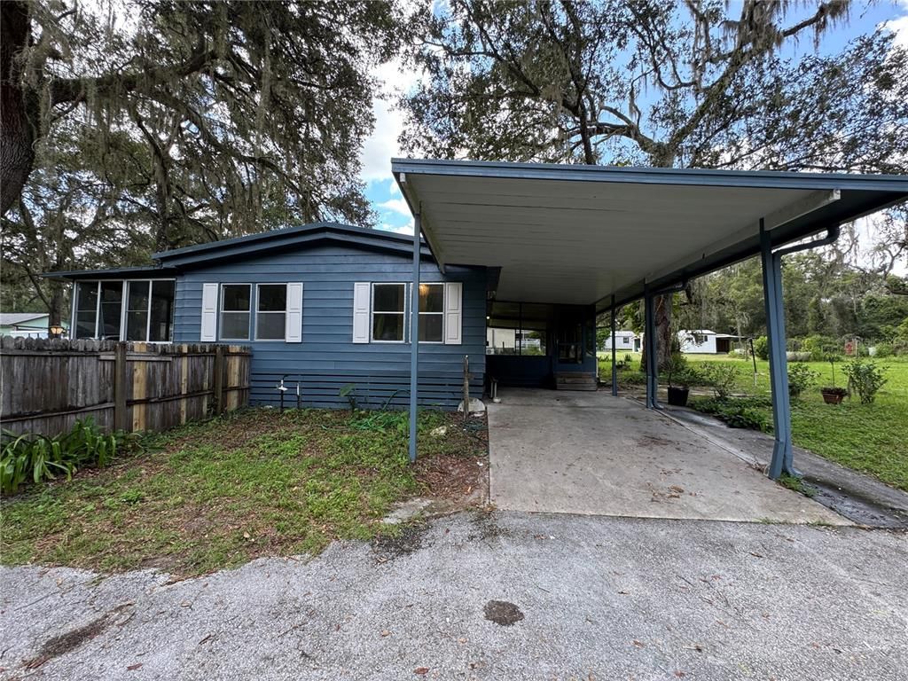 Backyard, Exterior
