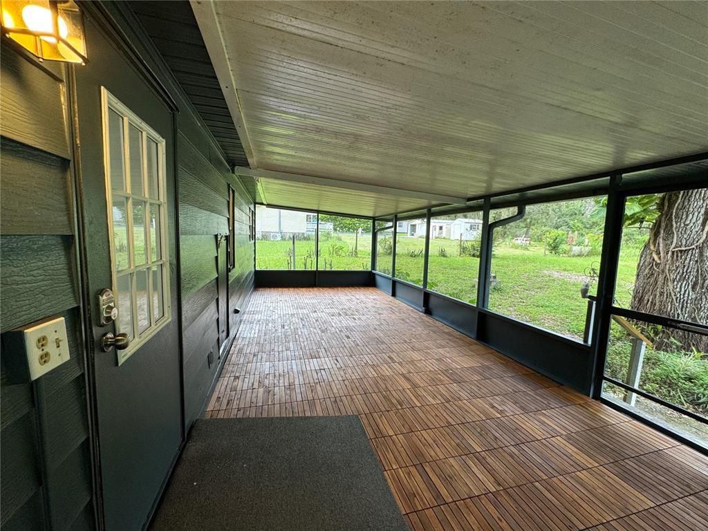 Interior, Sun Room, Wood Texture Flooring
