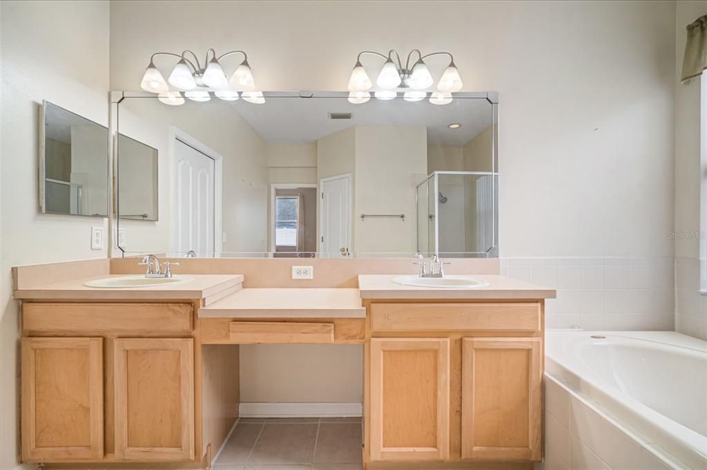 Bathroom, Dual Sink Vanities, Interior