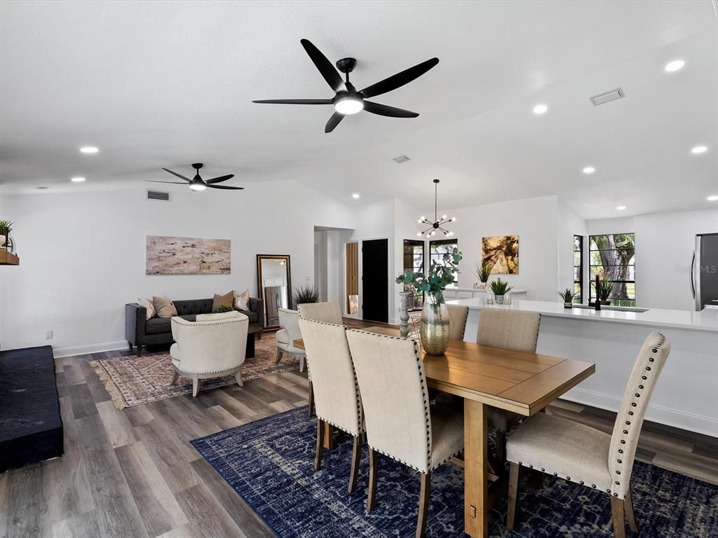 Dining room, Interior, Living room, Pendant Lights, Recessed Lighting, Wood Texture Flooring