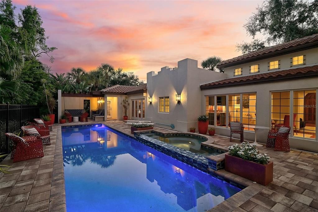 Exterior, Pool