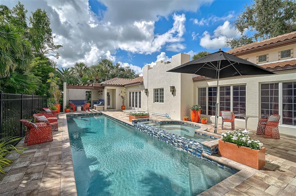 Exterior, Pool