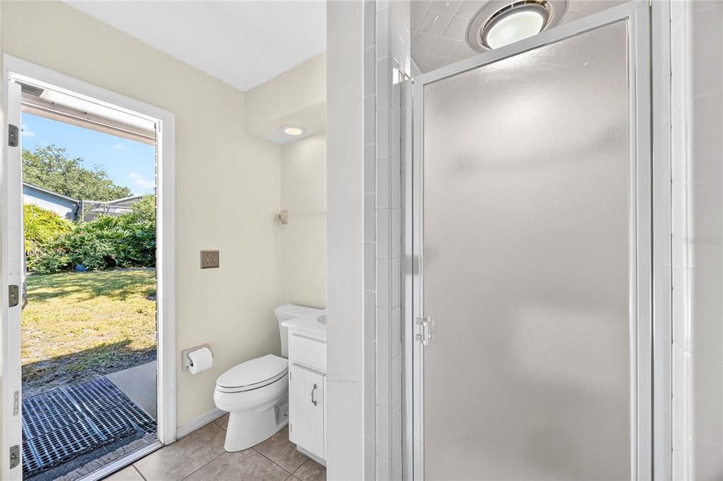 Bathroom, Interior, Recessed Lighting