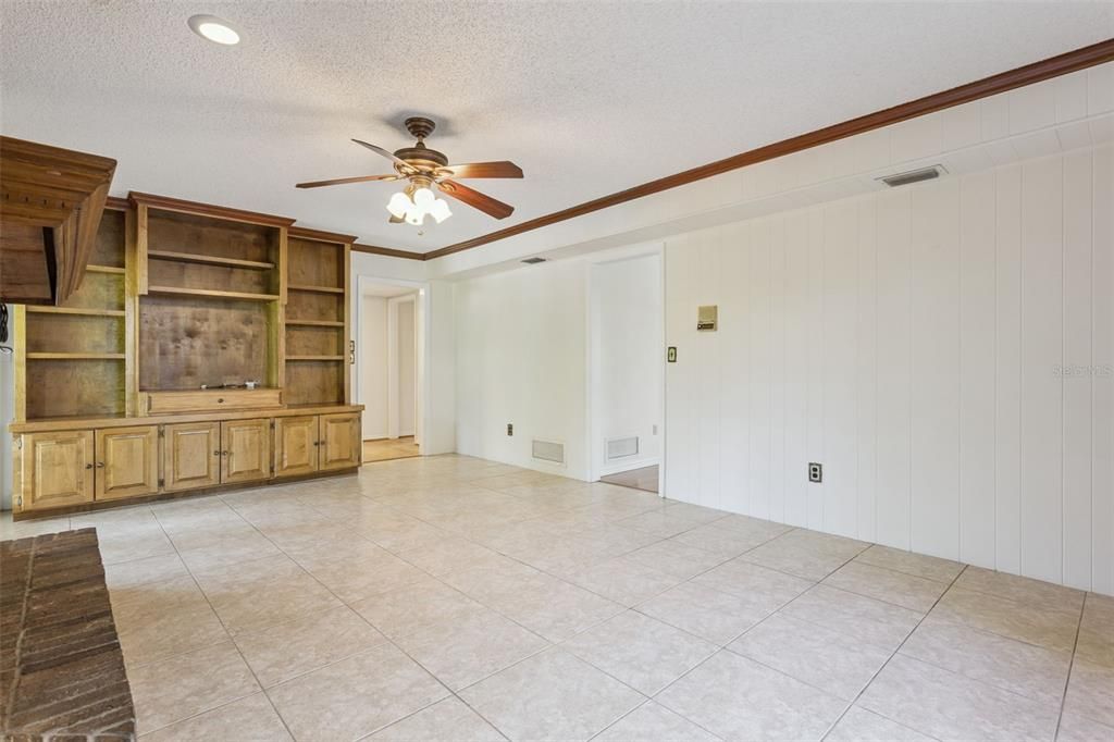 Empty room, Interior, Recessed Lighting