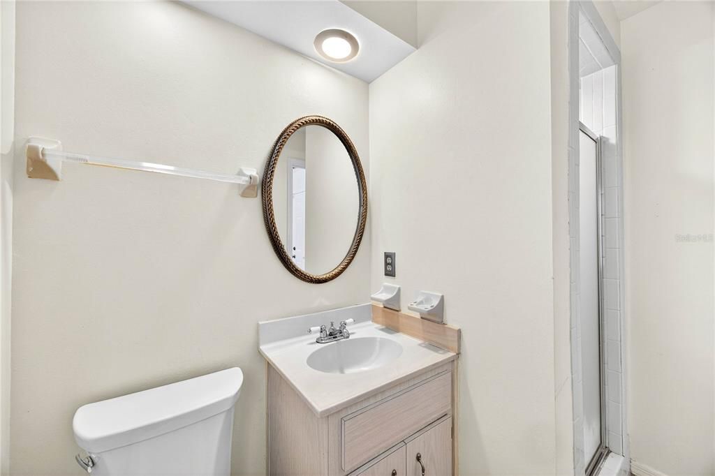 Bathroom, Interior, Recessed Lighting