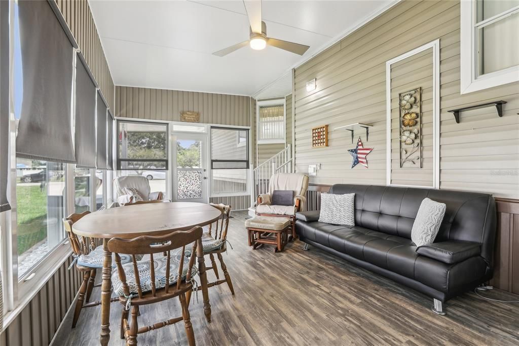 Dining room, Interior, Sun Room, Wood Texture Flooring