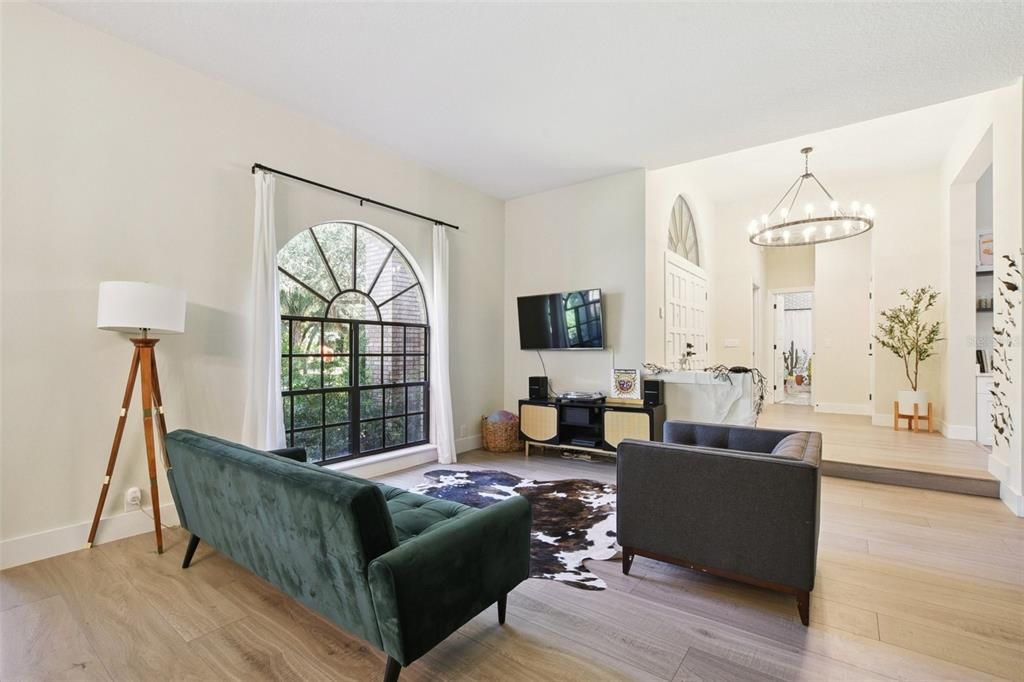 Interior, Living room, Pendant Lights, Wood Texture Flooring