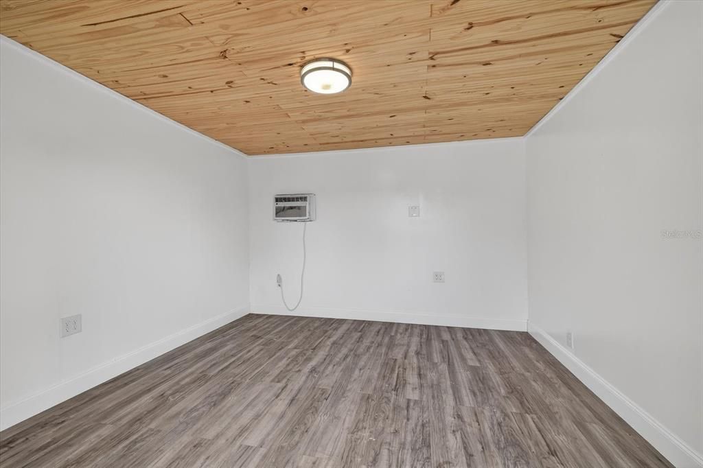 Empty room, Interior, Wooden Ceilings, Wood Texture Flooring