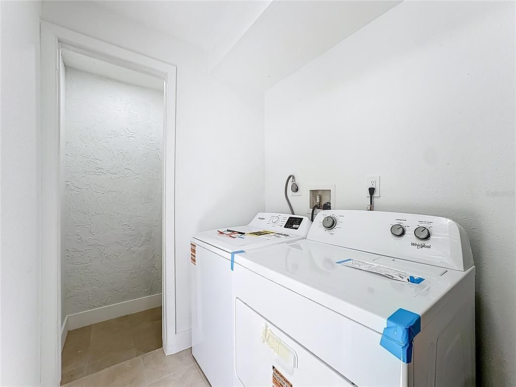 Interior, Washer
