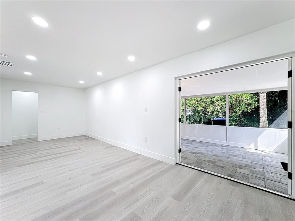 Empty room, Interior, Recessed Lighting, Wood Texture Flooring