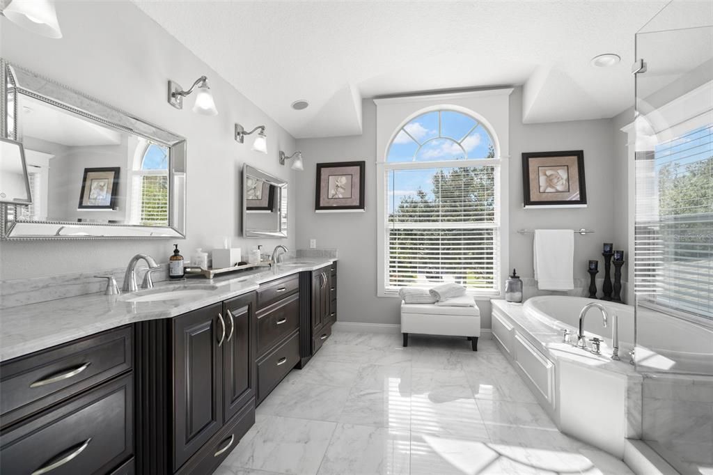 Bathroom, Dual Sink Vanities, Interior, Marble, Recessed Lighting