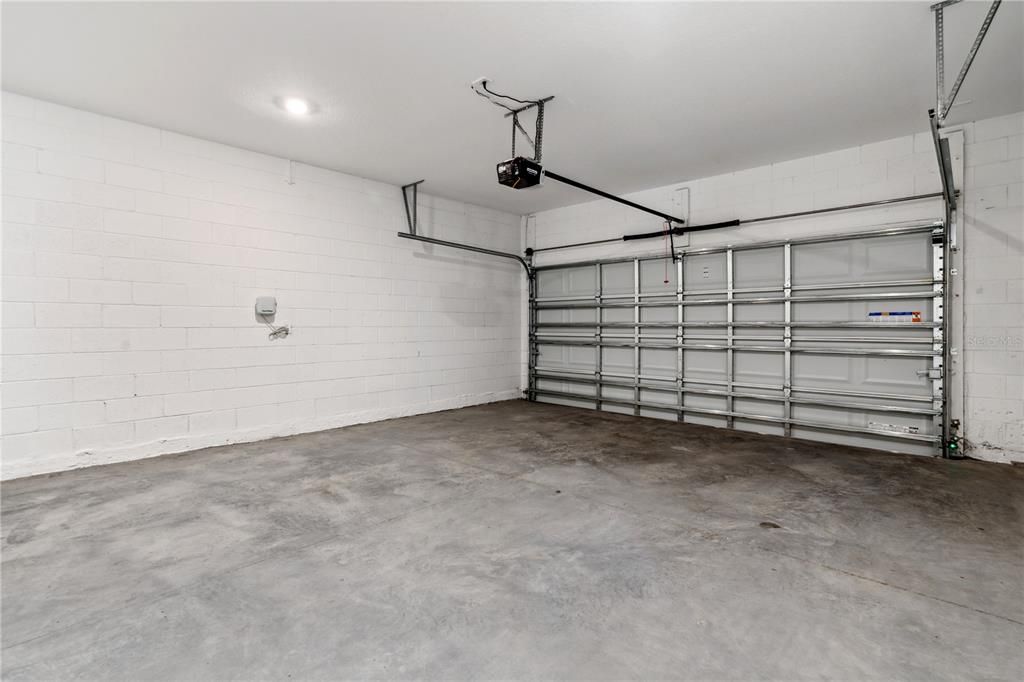 Garage, Interior, Recessed Lighting