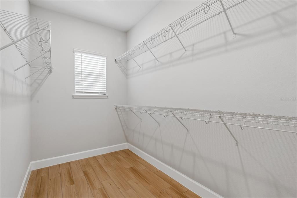 Interior, Walk-in Closets, Wood Texture Flooring