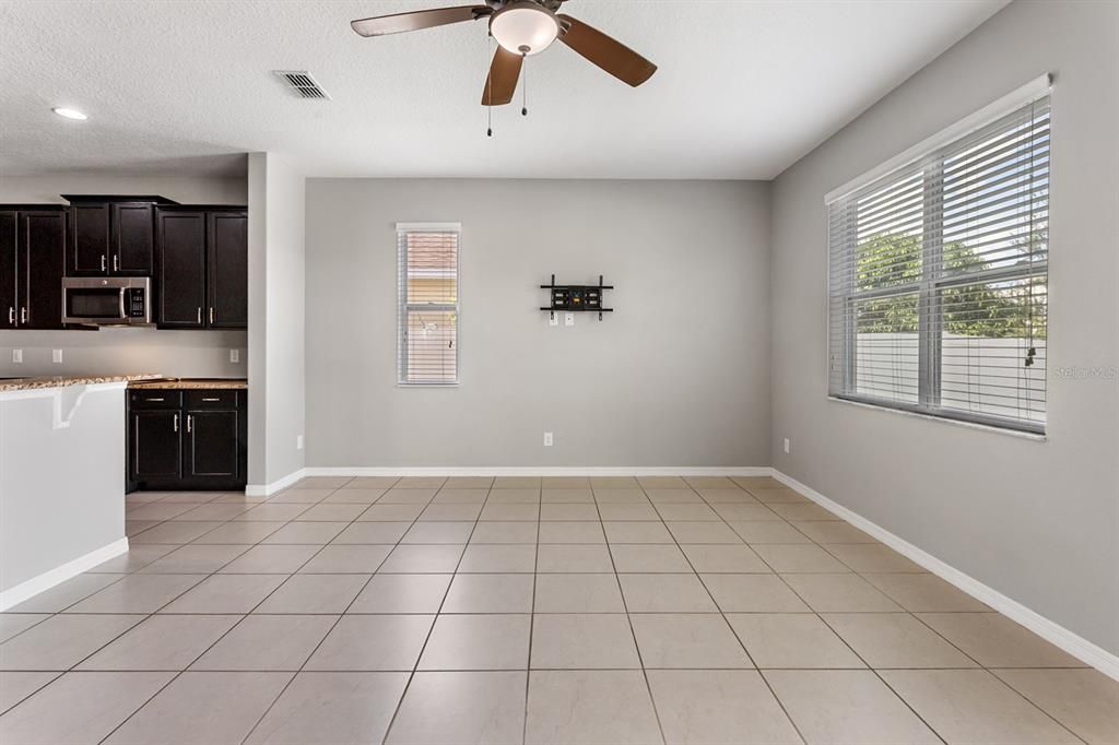 Empty room, Interior, Kitchen, Recessed Lighting