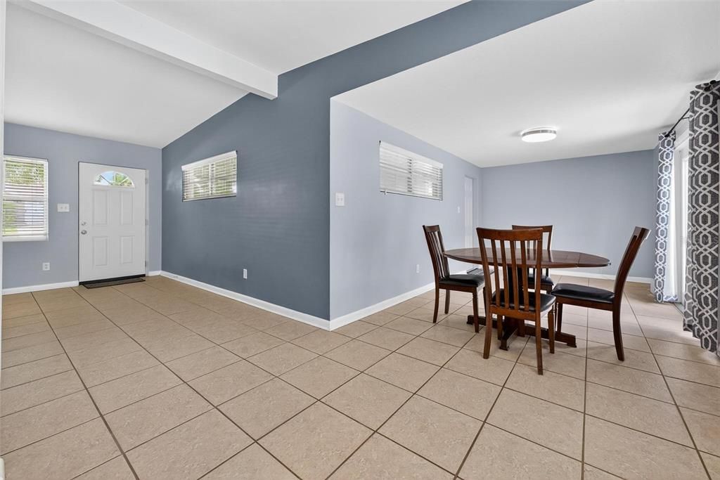 Dining room, Interior