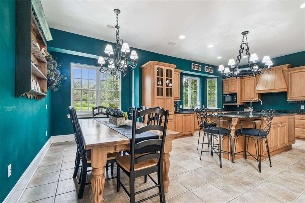 Chandelier, Dining room, Interior, Kitchen, Recessed Lighting