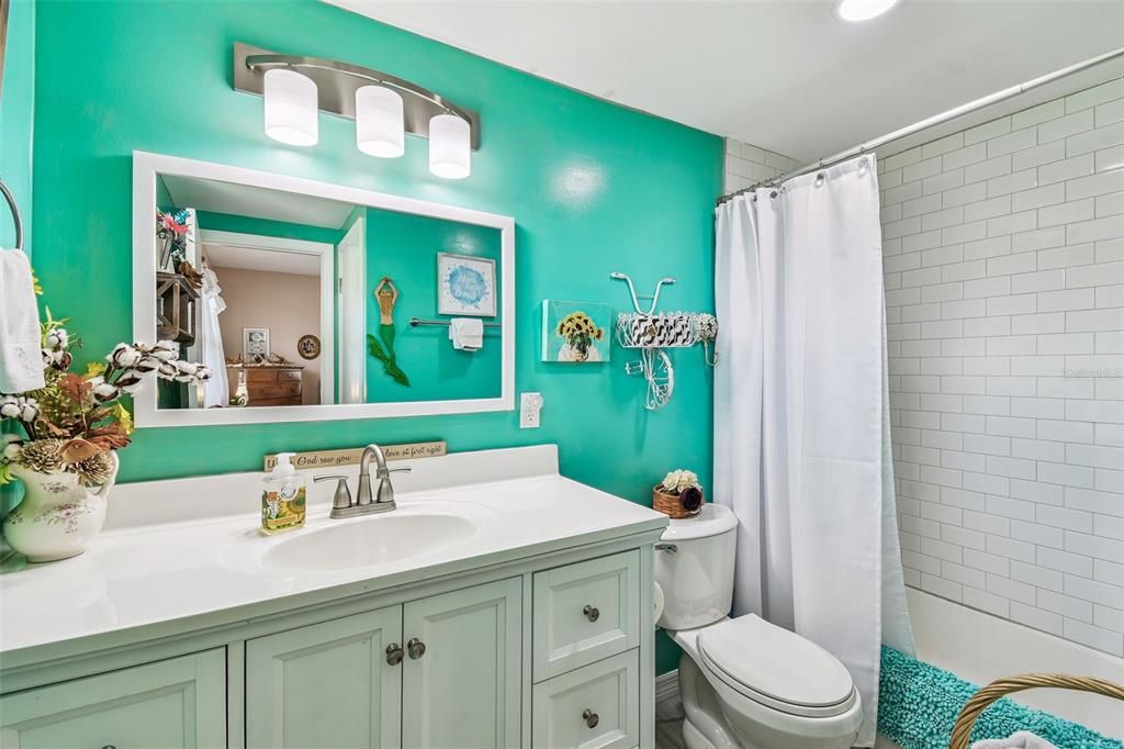 Bathroom, Interior, Recessed Lighting