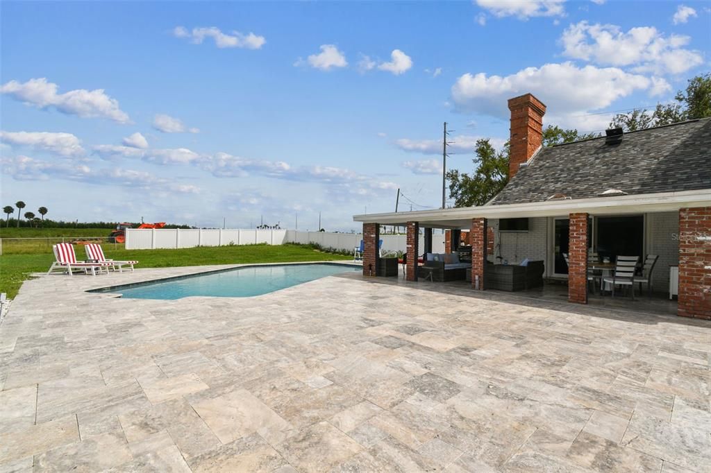 Exterior, Pool