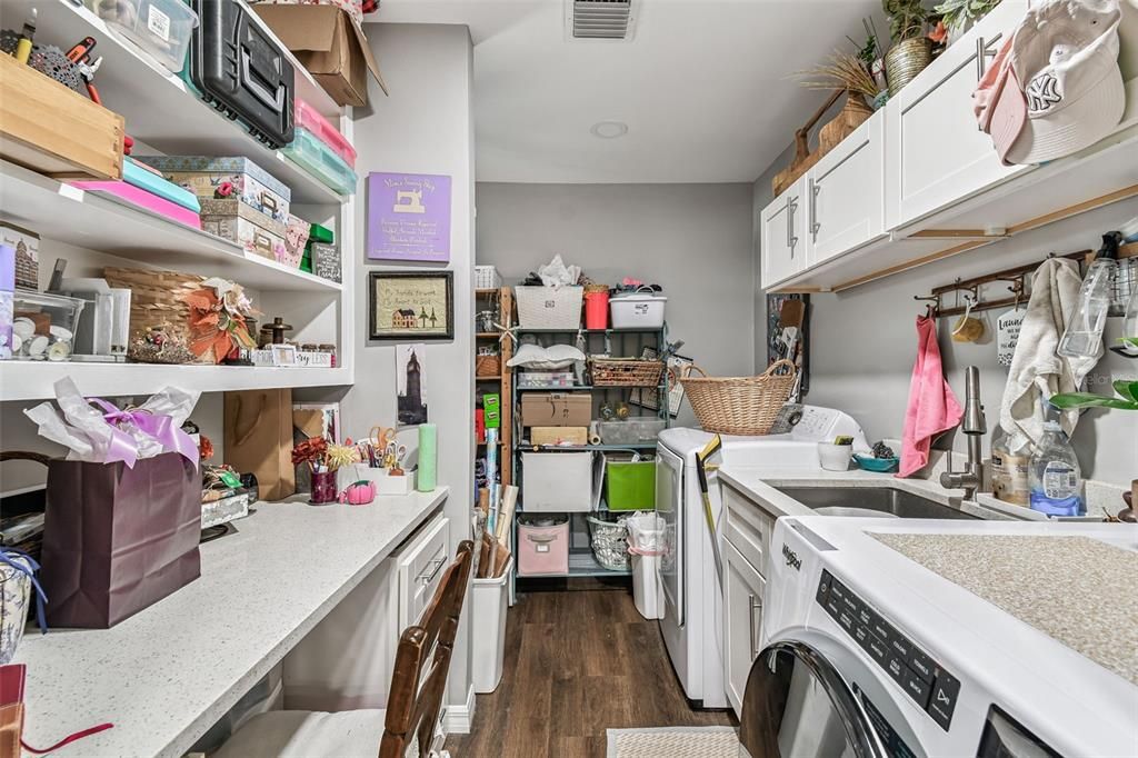 Interior, Washer, Wood Texture Flooring