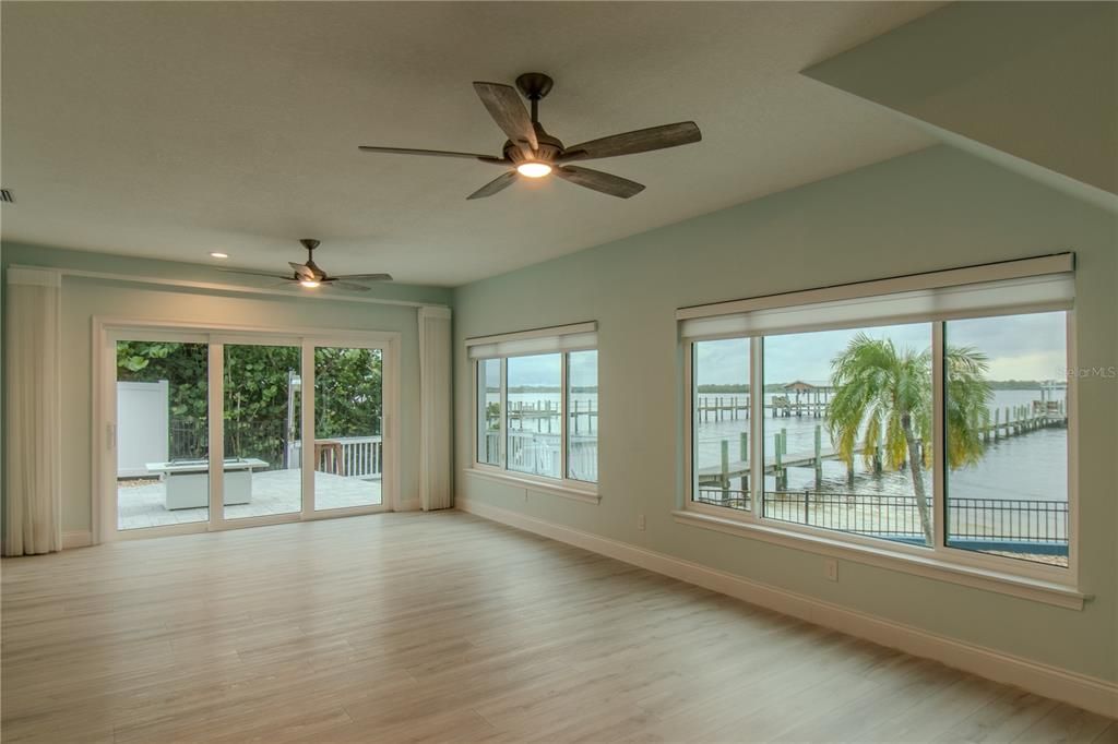 Empty room, Interior, Recessed Lighting, Water, Wood Texture Flooring