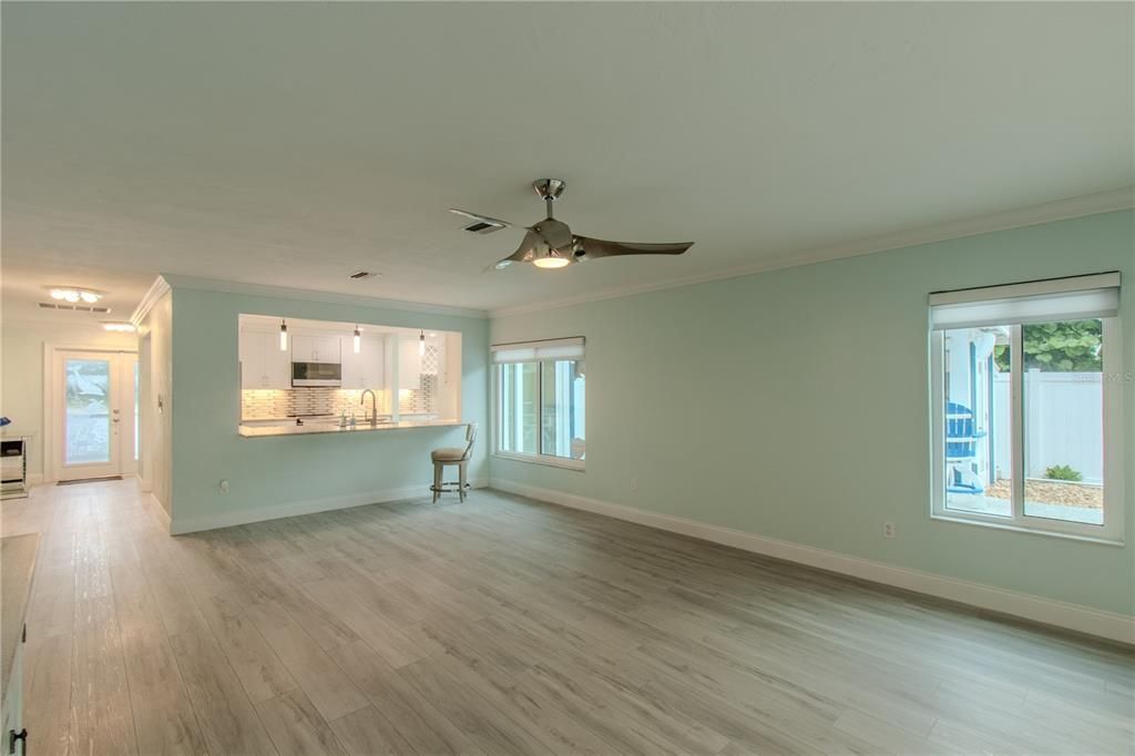 Empty room, Interior, Pendant Lights, Wood Texture Flooring