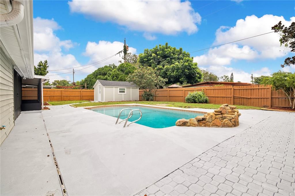 Exterior, Pool