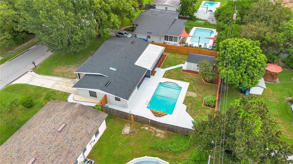 Exterior, Drone