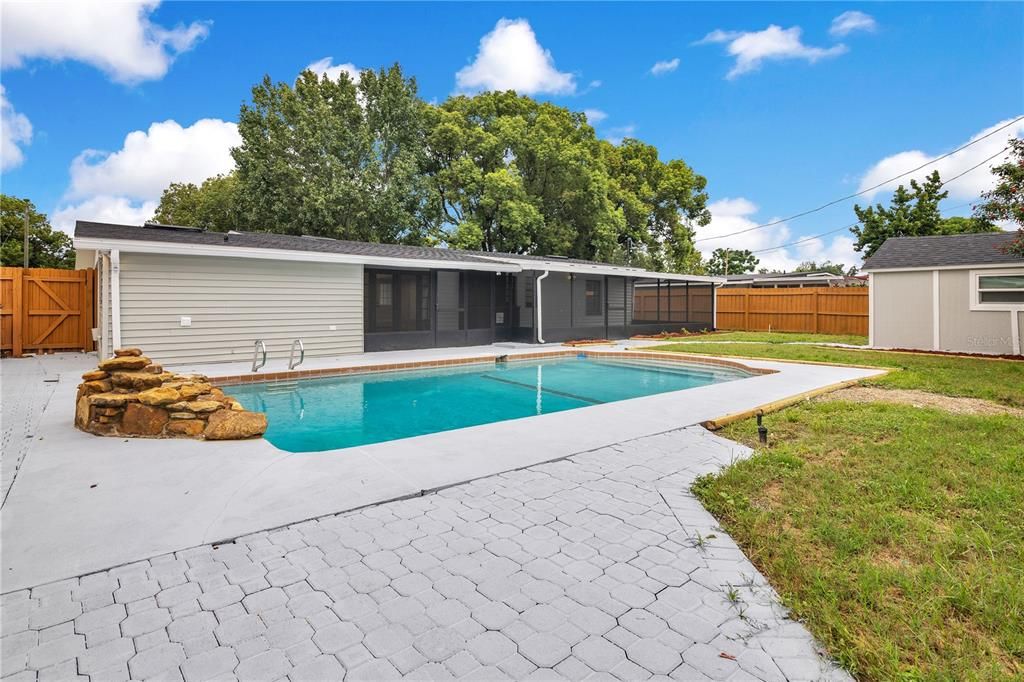 Exterior, Pool
